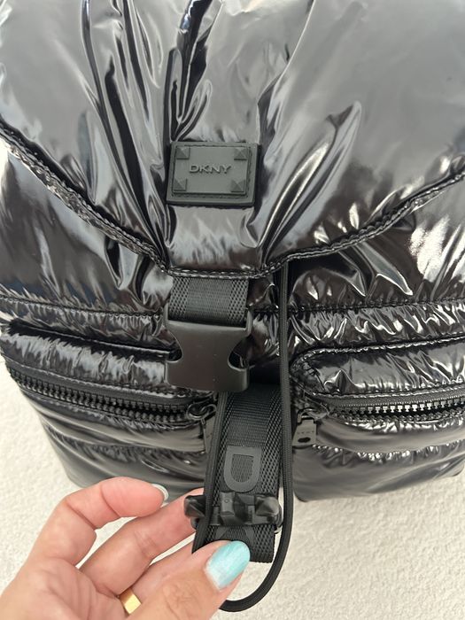 Mochila DKNY preta
