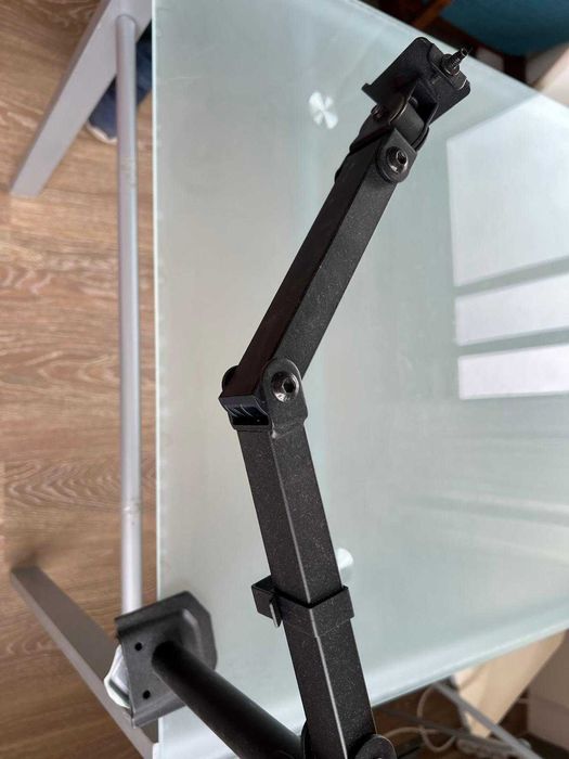 Braços para 2 monitores