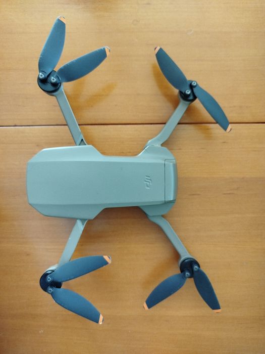Дрон DJI mini 2 fly more combo