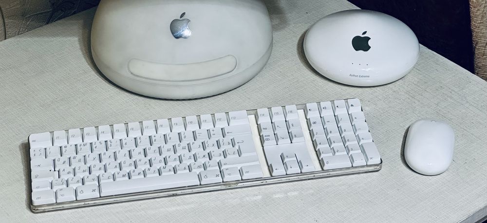 Apple раритет Wireless Keyboard and Mouse, Airport Base Station