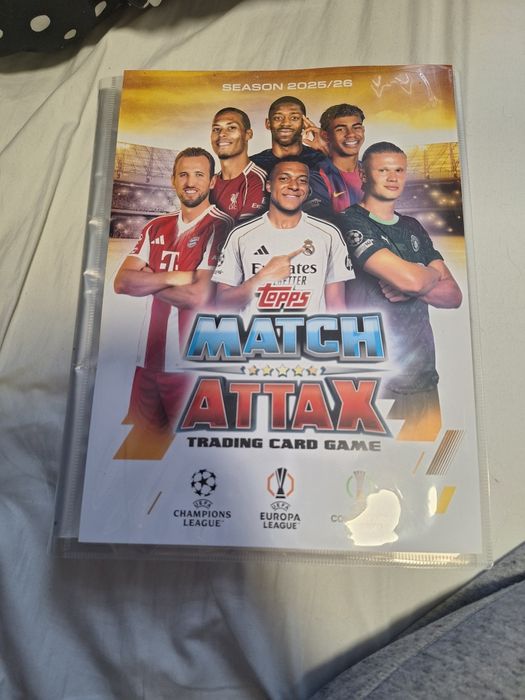 Binder z kartami match attax 25/26