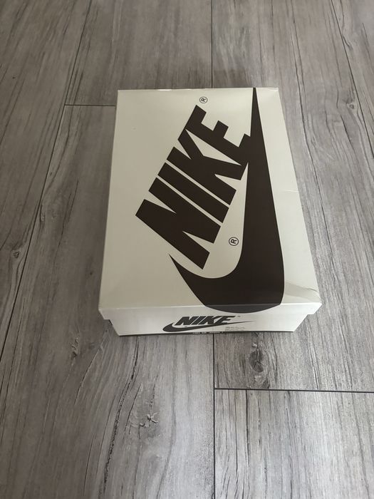 Buty nike air olive traviss scoot