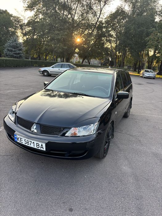 Mitsubishi Lanser 9