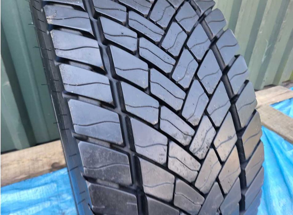 Opona Goodyear 315/45 - R 22,5 22.5 K Max D