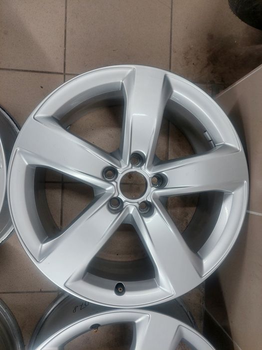 Оригінальні легкосплавні диски Volkswagen Skoda Audi Seat Mercedes-Benz R18 5×112