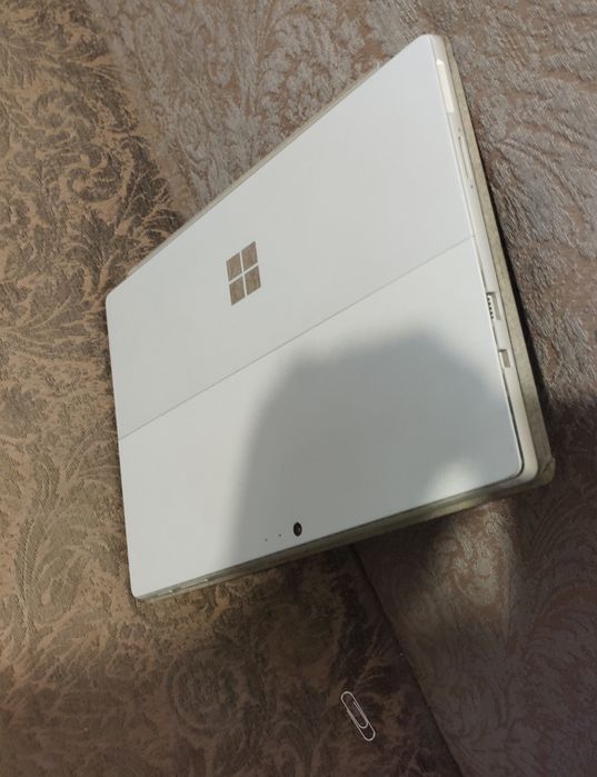 Microsoft Surface 5 Pro [m3,4ram]