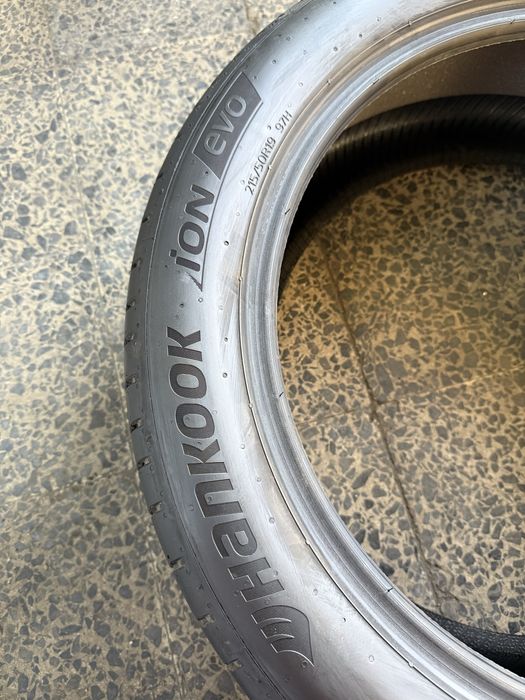 Pneus semi-novos 215/50R19