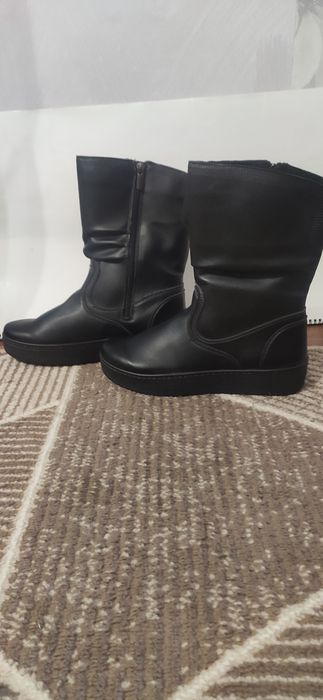 Чоботи жіночі шкіряні