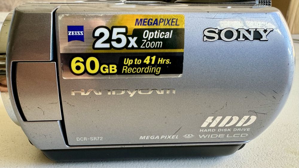 Camera Video Sony DCR SR72E, 60 Gb.  Rigorosamente nova.