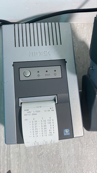 Autorefraktometr przenośny Nidek AR-20