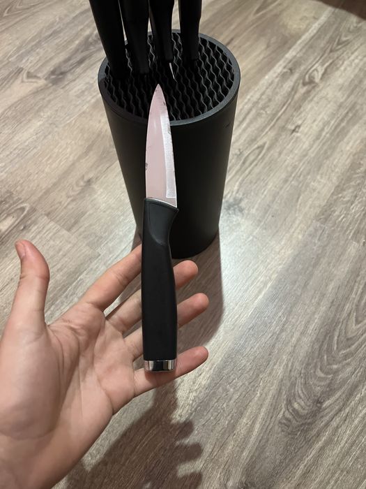 Conjunto de 5 facas com suporte (faqueiro)