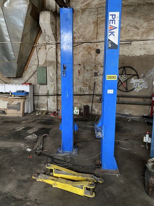 Продам підйомник гідравлічний