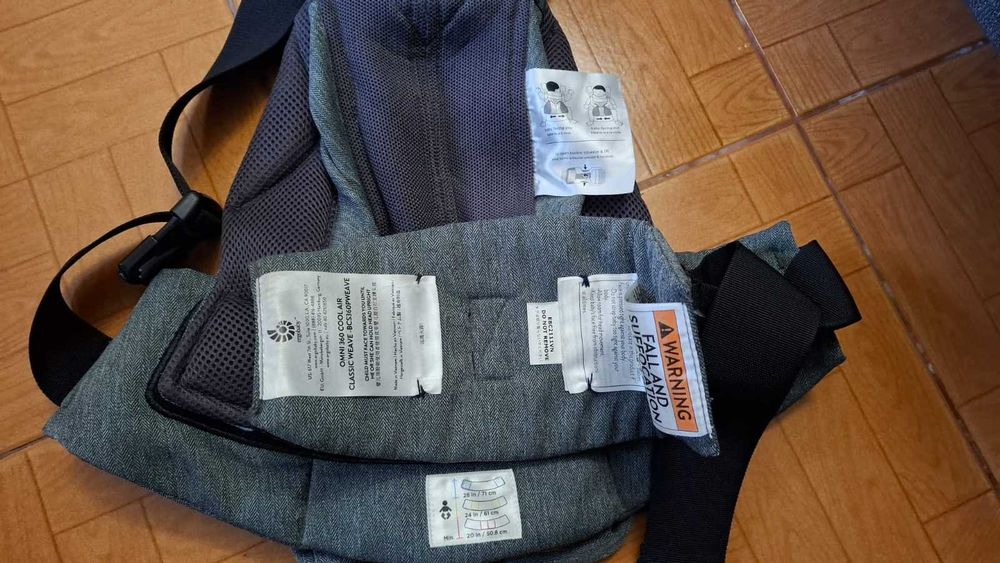 Marsúpio Ergobaby OMNI 360 - caixa e manual instruções
