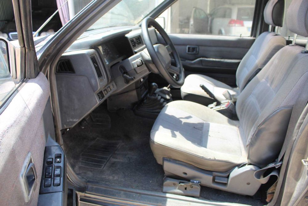 Nissan Terrano I 2.7 TD 4x4 5p (longo)