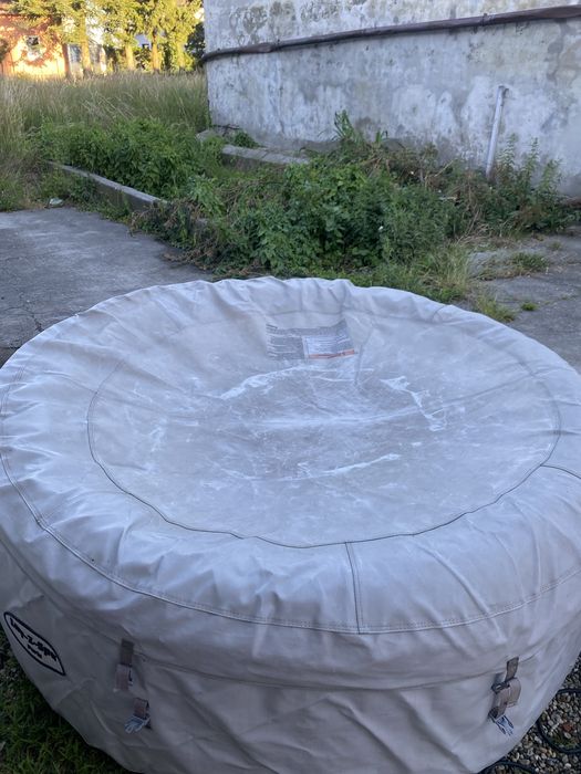Jacuzzi Lay Z Spa Paris