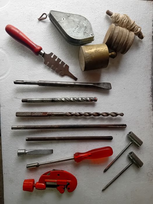 Ferramentas diversas usadas