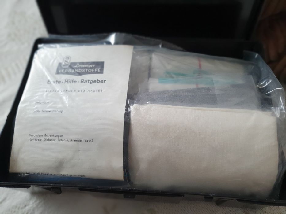 Apteczka samochodowa