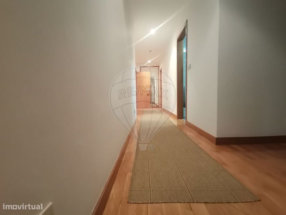 Apartamento T4 para venda