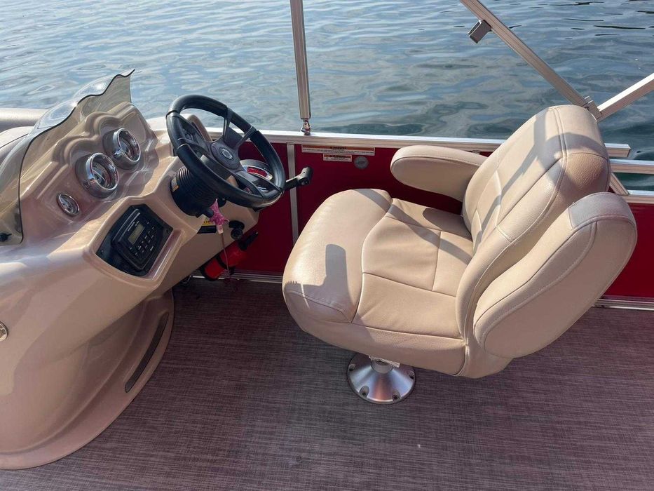 KATAMARAN /łódz motorowa AVALON 22