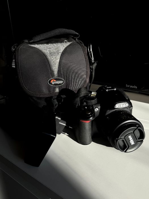 Фотоапарат Nikon D3100 +обʼєктив 50mm f/1.8