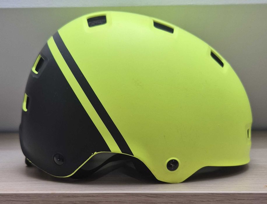 Kask dzieciecy BTWIN roz. S (rolki, rower, hulajnoga etc.)