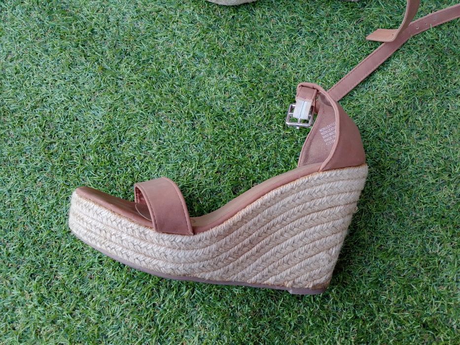 Buty rozmiar 40 damskie