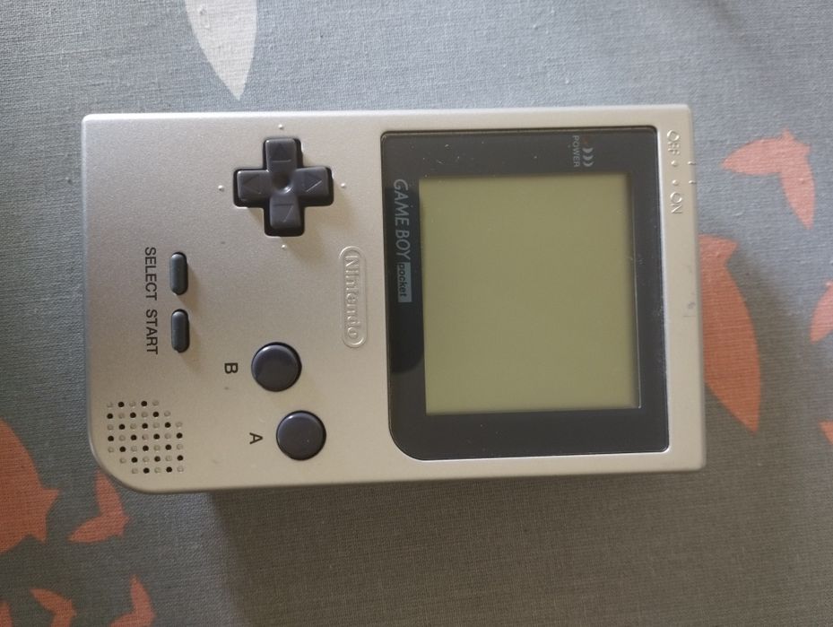Gameboy pocket em caixa