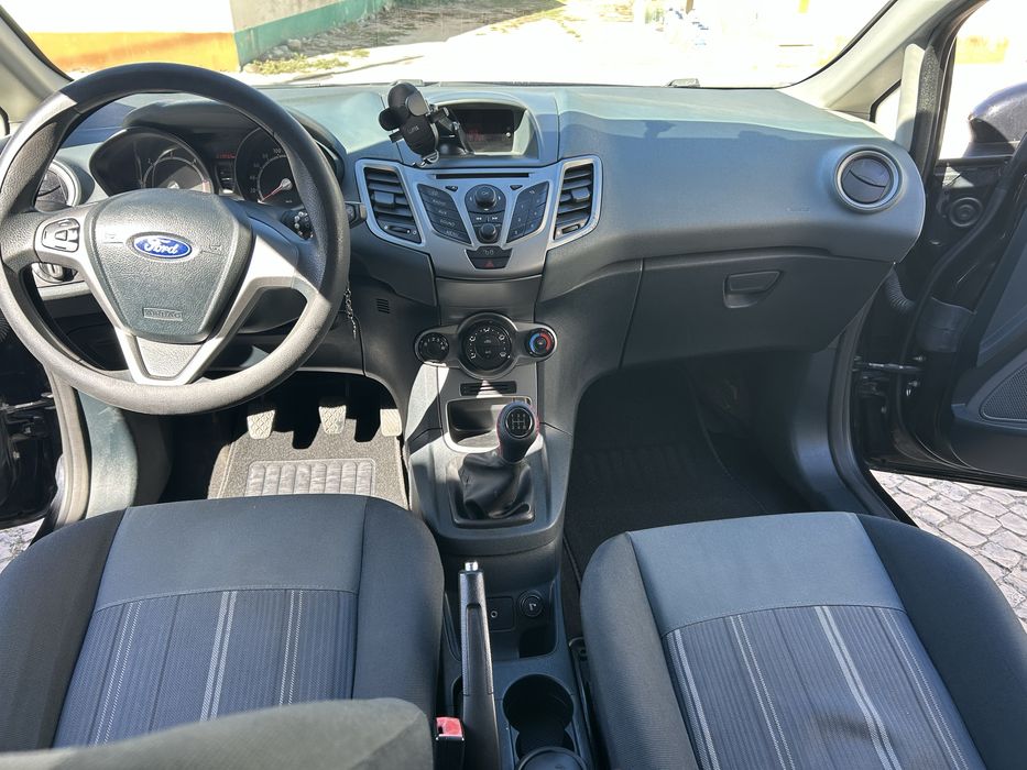 Ford Fiesta 12/2008 em muito bom estado
