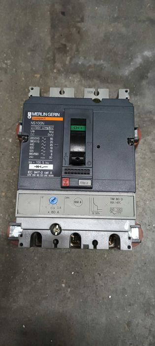 Disjuntor Merlin gerin