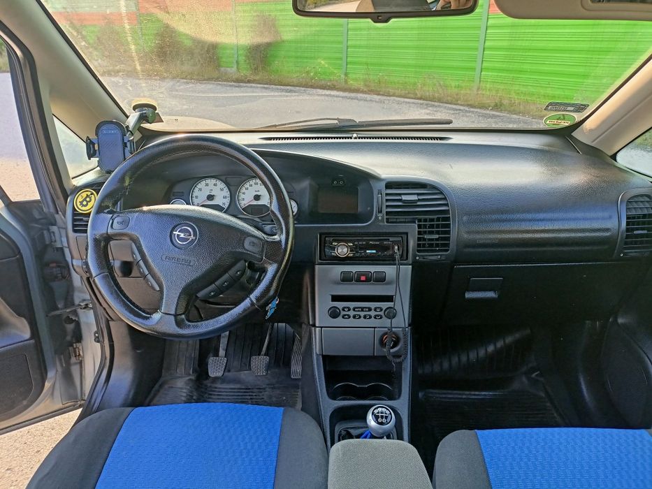 Opel Zafira 1.8 benzyna
