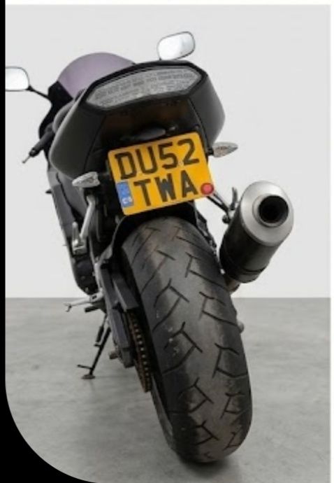 YAMAHA R1 1000 cc
