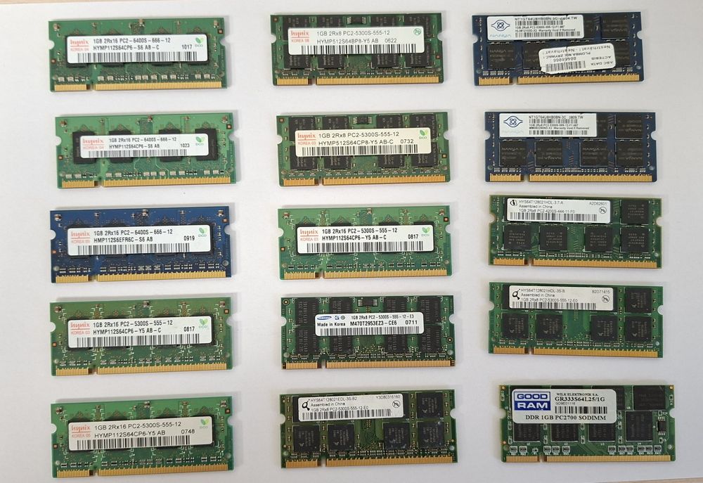 Pamięci RAM DDR2 SODIMM - 1 GB różne