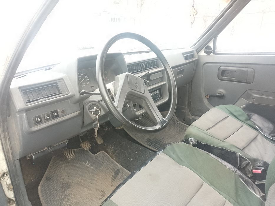 Автомобіль продаж