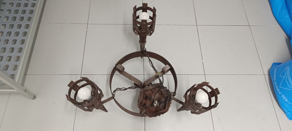 Candeiros estilo medieval