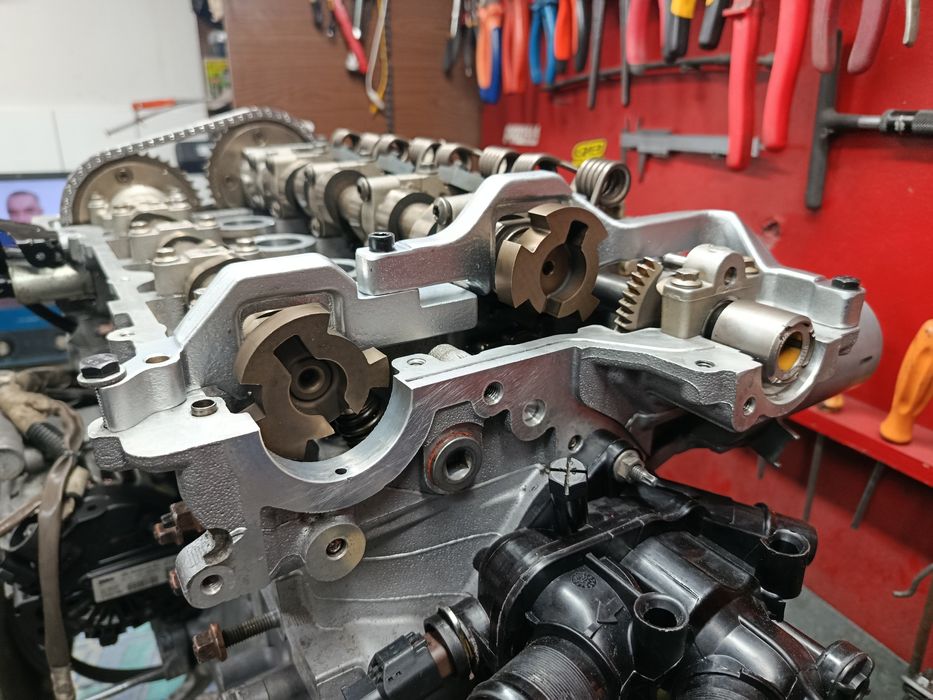 Pegeot Citroen BMW . Фіксатори розпредвалів ГРМ . Ep6 прокат оренда