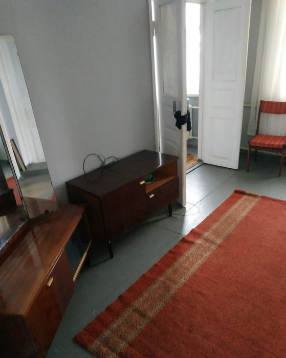 Продаж або довгострокова оренда частини будинку (4 кімнати)  в районі Ремзаводу.