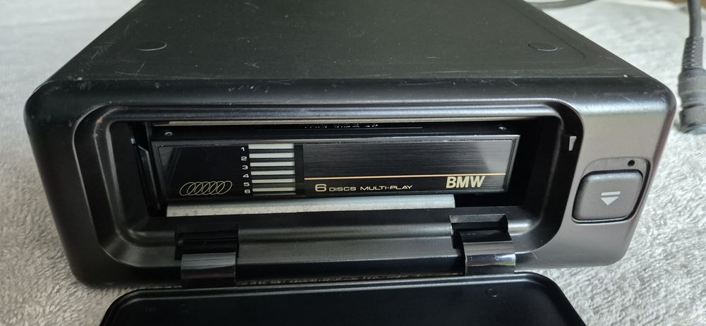 Zmieniarka 6 CD. BMW e34. e32