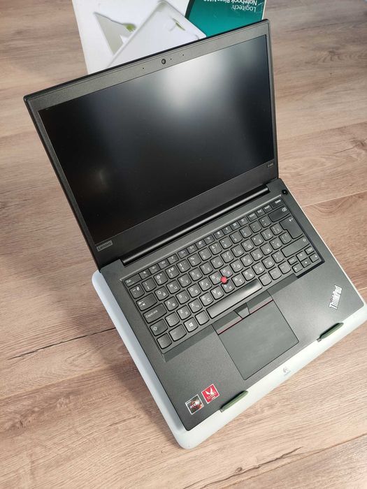 Підставка для ноутбука Logitech Notebook Riser N110