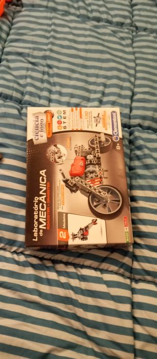 Varios briquedos em muito bom estado