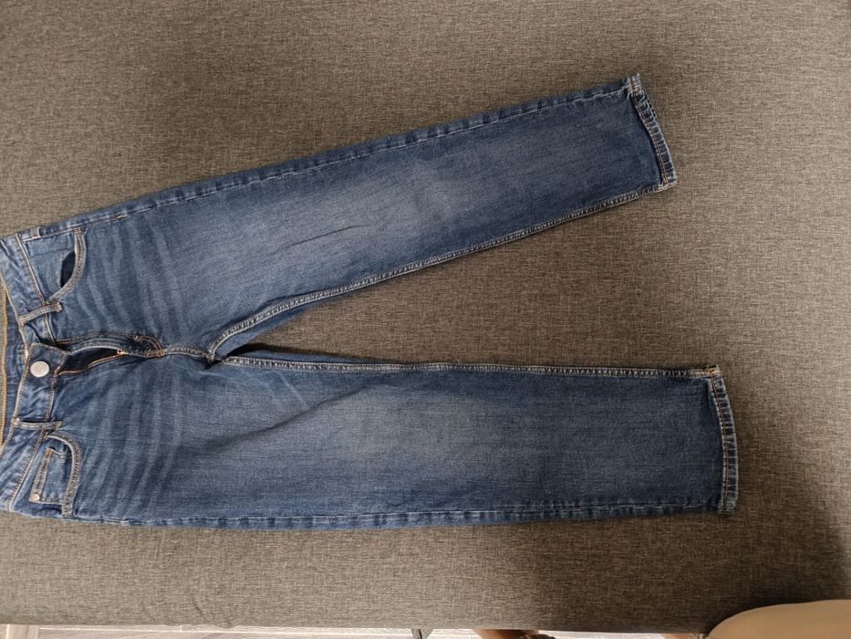 Джинси на підлітка