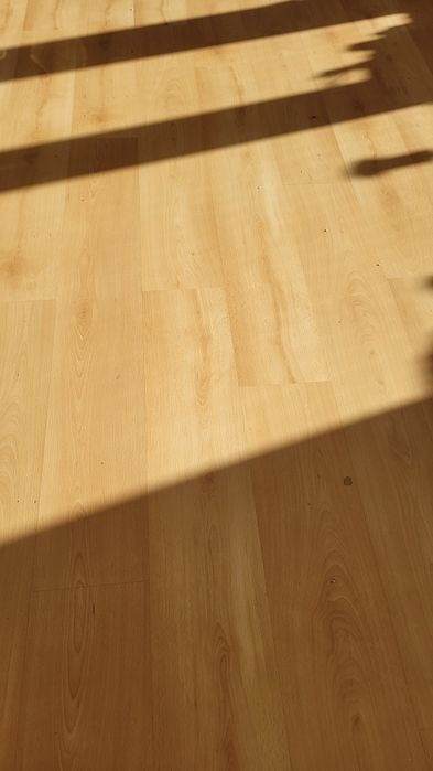 Panele podłogowe w dobrym stanie 30m2