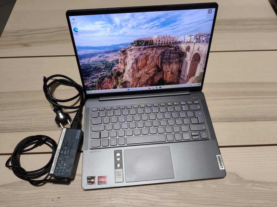 Lenovo IdeaPad 5 Pro 14 – Ryzen 7 / 16GB / 1TB SSD – Excelente Estado