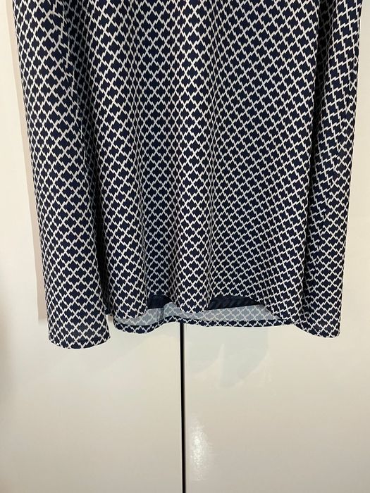 Vestido azul e branco