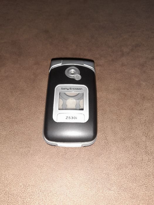 Sony Ericsson К500 та Z530