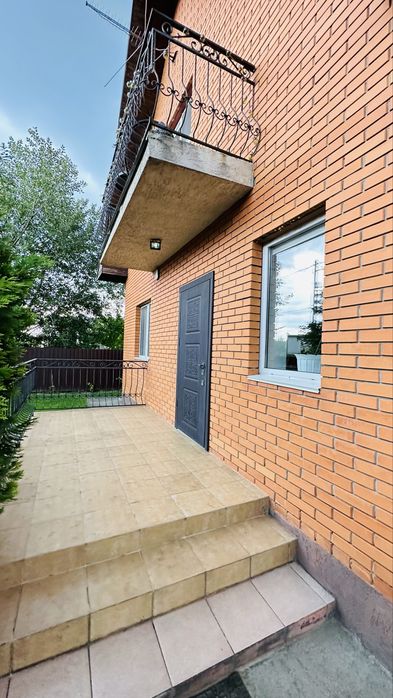 Будинок , Гатне ,інвертор,газ,можно з тваринами