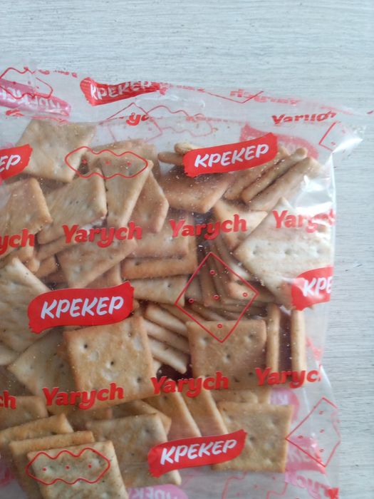 Печенье крекер соленый с зеленью