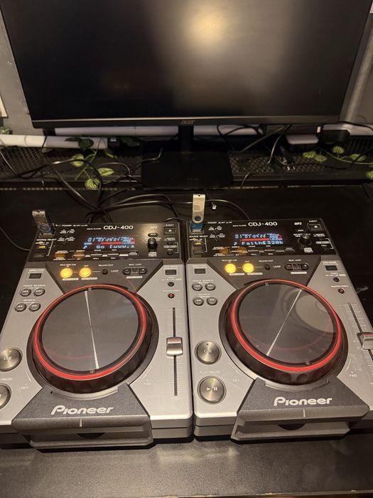 Par de Leitores Pioneer CDJ-400 - Estado Impecável / Excelente Conservação