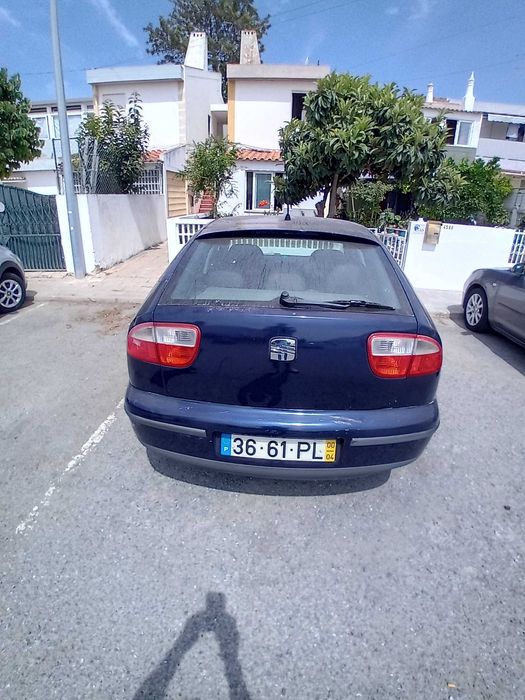 Vendo seat leon ,azul , 5 portas, inspecção até 2027