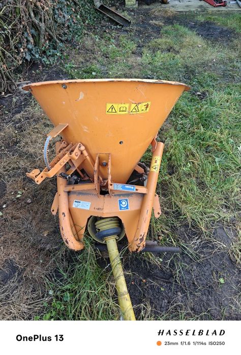 Posypywarki Rauch SA 121r