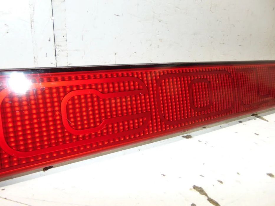 Audi Coupê GT placa refletora " usado em bom estado